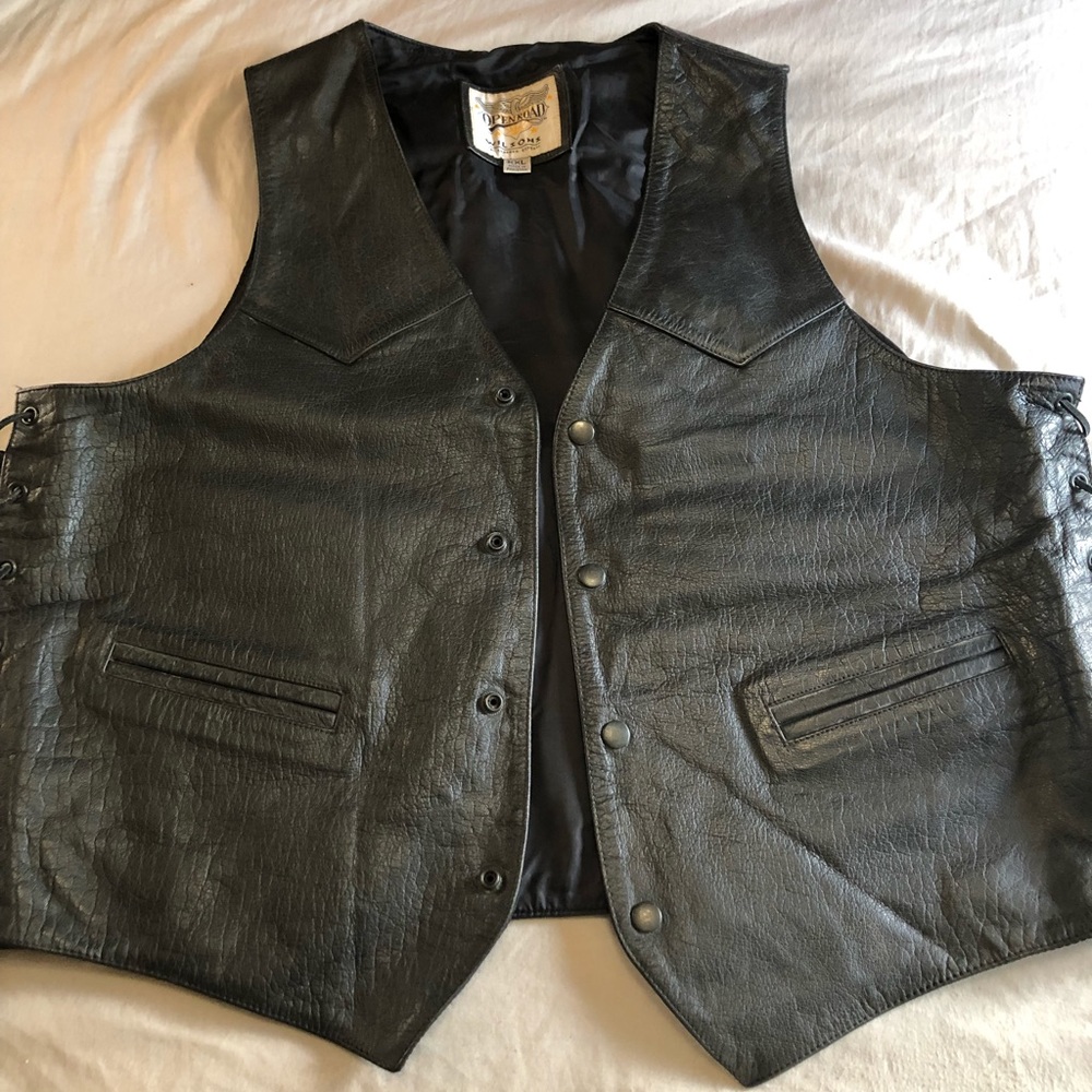Women’s 2X Wilson leather vest good condition
